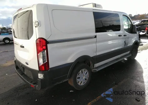 2018 Ford Transit-250 z USA, uszkodzony, nr VIN 1FTYR1YM7JKA99329